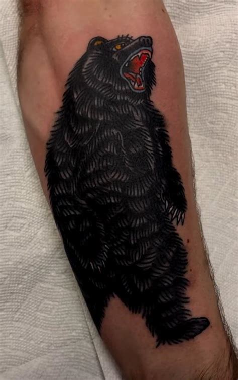 bear tattoos on forearm|bear traditional tattoo.